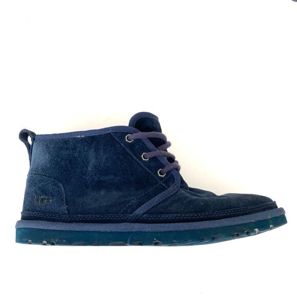 UGG Neumel Chukka Suede Boots Navy Men’s Sz 9 (Women 10) Casual Streetwear